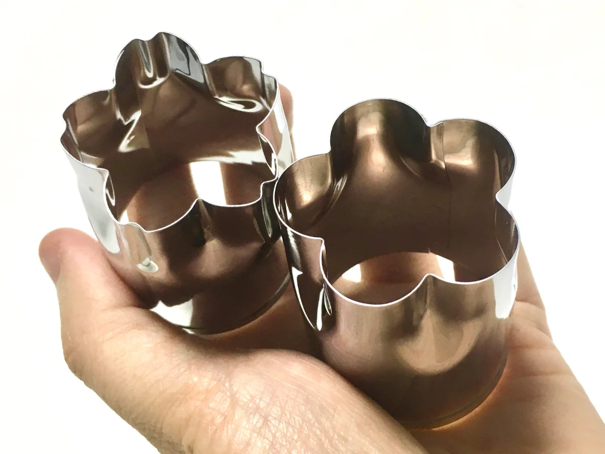 梅と桜の抜き型